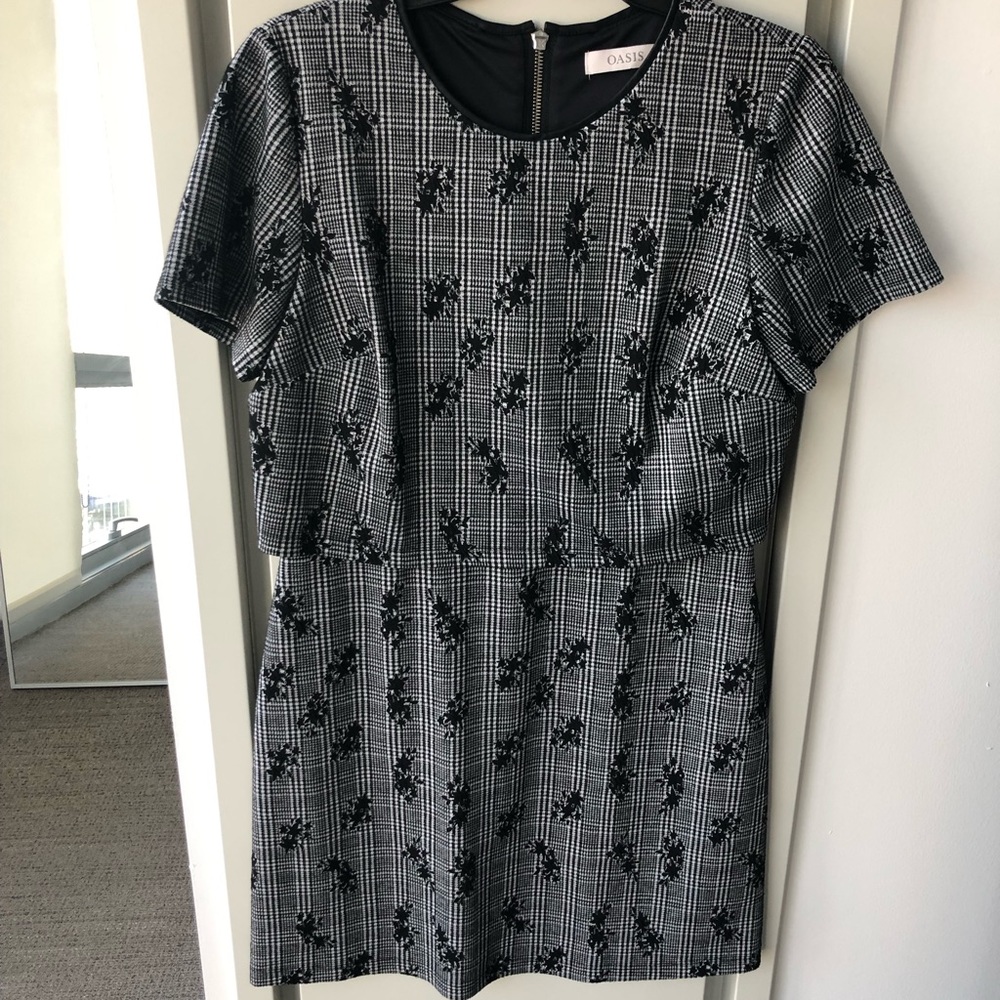 Oasis Dress